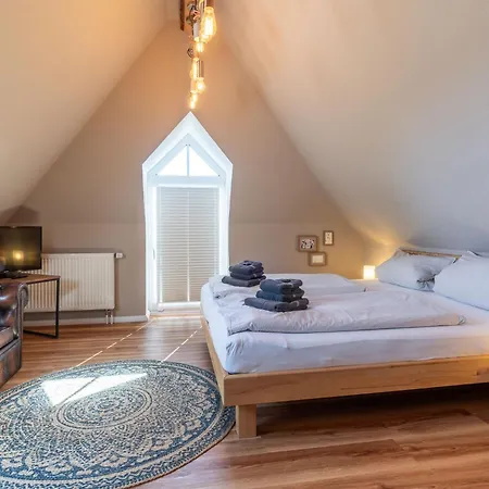 Appartamento Suederpiep - 4 Individuelle Nahe Suedstrand Moewe - Stilvolle Maisonette Fuer Bis Zu 4 Personen *